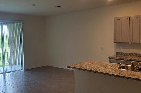 4th image of 390 W Feltrim Reserve Blvd #390