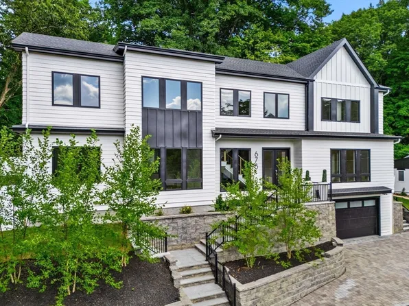 678 Dedham St, Newton, MA 02459