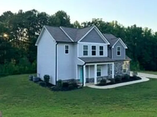235 Flatcreek Dr, Lagrange, GA 30241