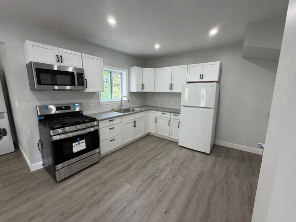 73-75 Draper Ave, Mansfield, MA