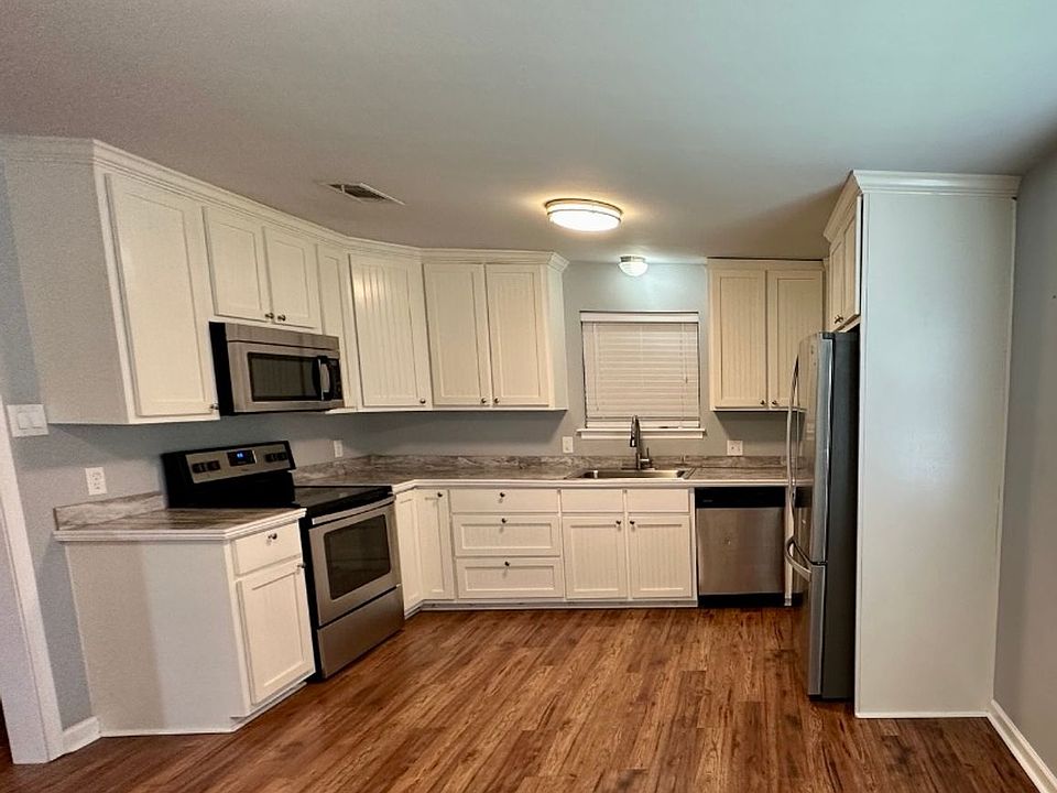 8378 Robert St, Sorrento, LA 70778 Zillow