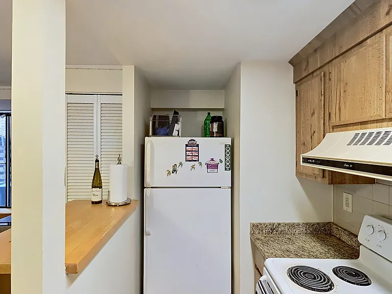 111 Gainsborough St #5 — Photo 5