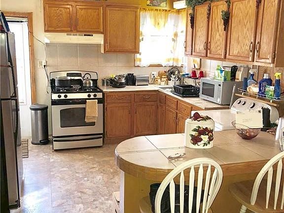 5th image of 3607 Elon St