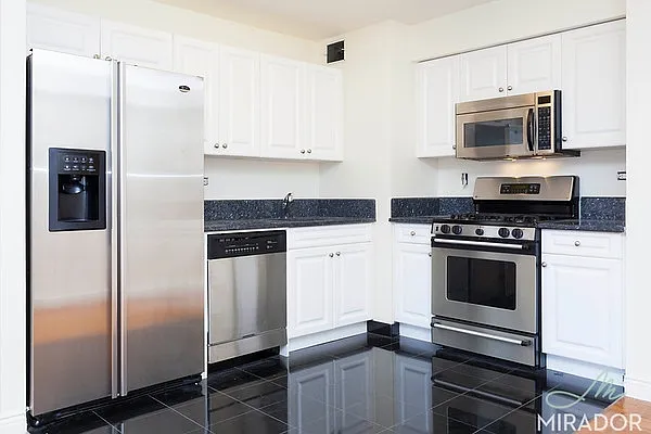 Rented by Mirador Real Estate | media 16