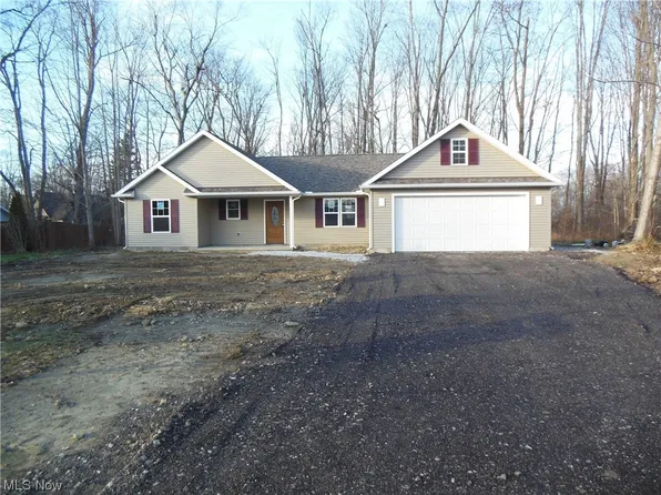 7603 Angela Ln, Madison, OH 44057