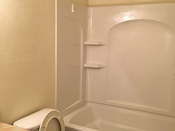 2nd image of 302 S Green St APT 16