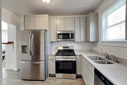 Floor plan 304 S 5th St - Lease Now for Fall 2027