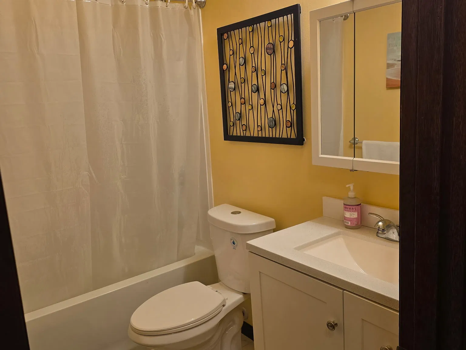 3 bed, 960 sqft, $3,500 — Photo 3