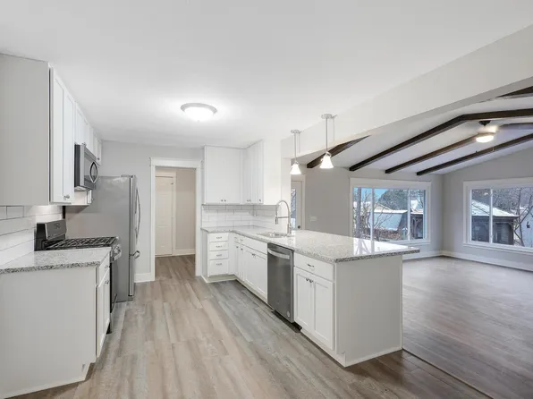 2927 Halstead Ln, Mound, MN 55364