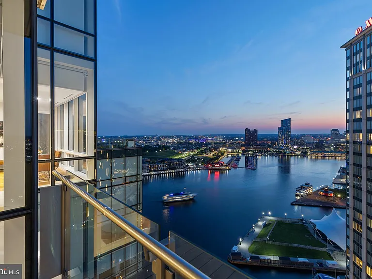 300 International Dr #2303 — Photo 23