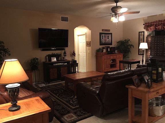 5th image of 10222 Meadow Crossing Dr