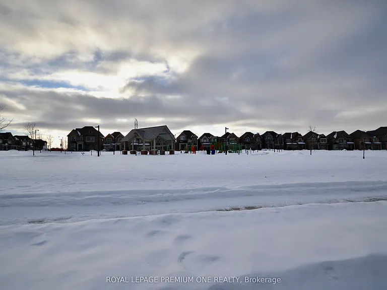 5 Arctic Grail Rd #LOWER — Photo 23