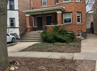 250 Clinton Ave, Oak Park, IL 60302