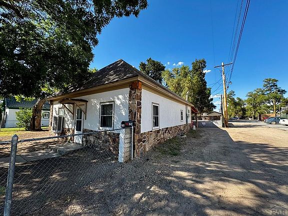 4th image of 503 Elm Ave