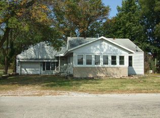 411 N Walnut St, Onarga, IL 60955