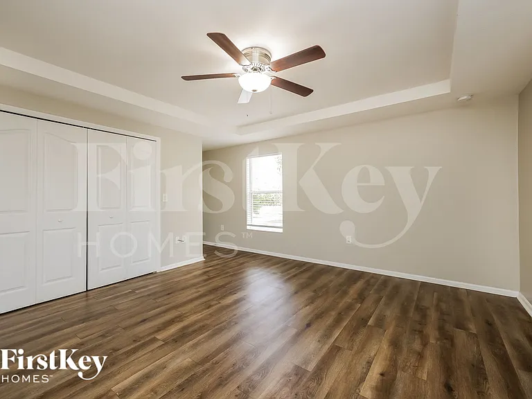203 Roat St — Photo 9