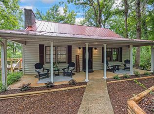 1561 Indian Woods Dr, Greensboro, GA 30642