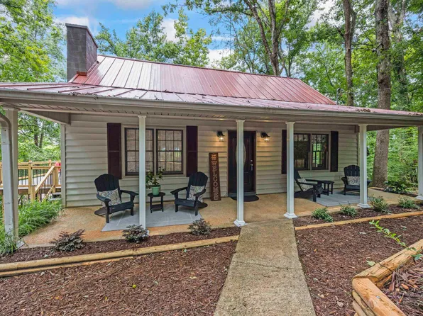 1561 Indian Woods Dr, Greensboro, GA 30642