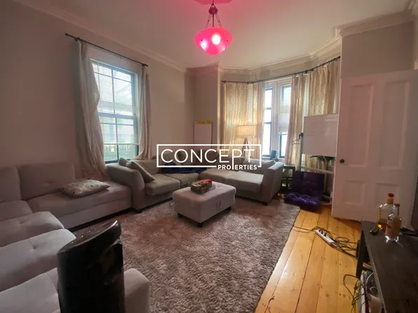 31 Athens St, Cambridge, MA 02138