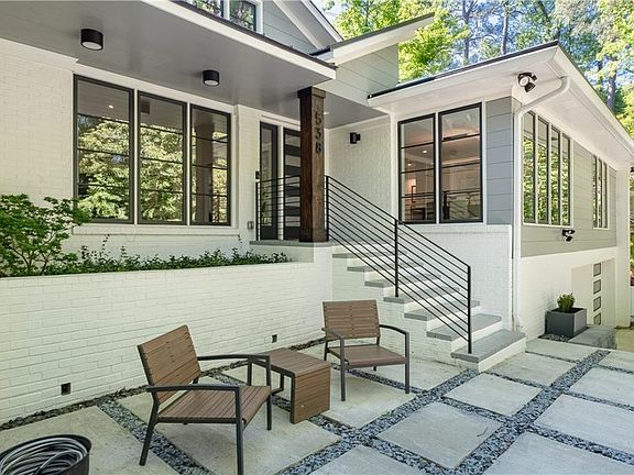 3rd image of 538 Spring Valley Rd NW