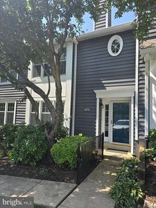 103 Lakeside Dr, Downingtown, PA, 19335