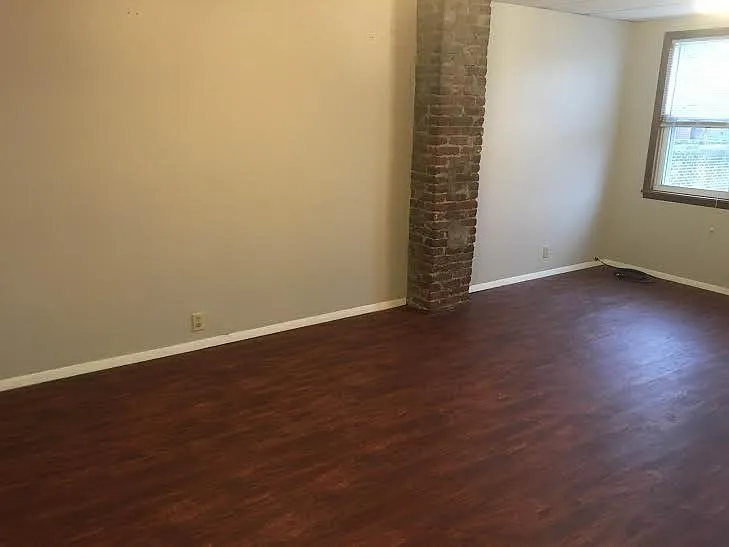 322 Lehigh Ave — Photo 9