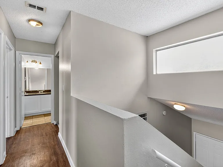 Terrace at Naples Townhomes — Photo 30