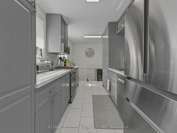 4th image of 34 Alphonsus Ct