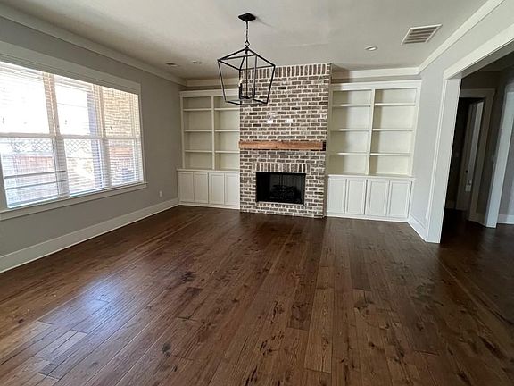 5th image of 1297 Belfair Dr