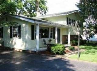 23694 2nd St, Grand Rapids, OH