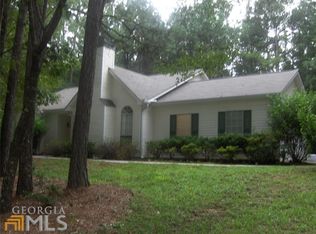 60 Paces Landing Dr, Newnan, GA 30263