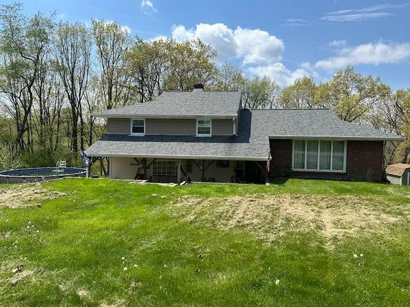 3 Cedar Ave, Ambridge, PA 15003