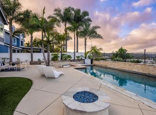 608 Crest Dr, Encinitas, CA 92024