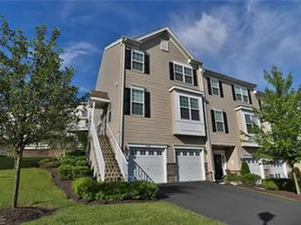 6048 Valley Forge Dr, Coopersburg, PA 18036