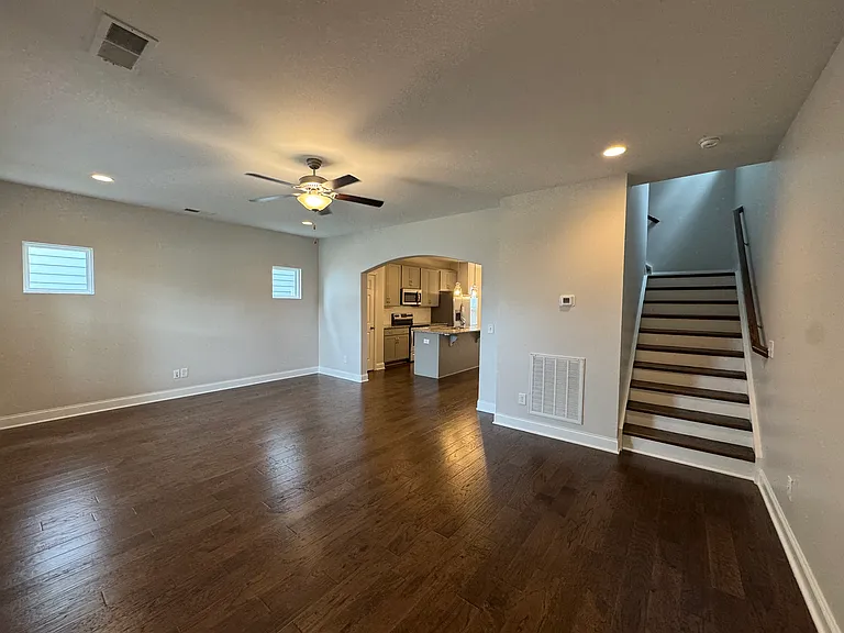 115 Santa Rosa Dr — Photo 3