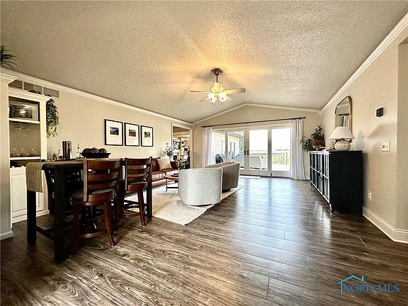 5th image of 1302 Pinehurst Dr