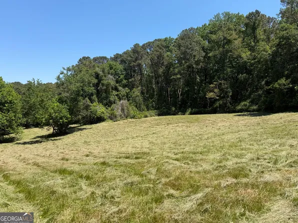 565B Avery Rd, Canton, GA 30115