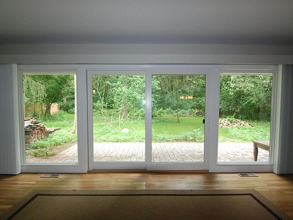5th image of 595 Seabury Dr