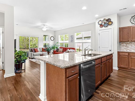 2nd image of 264 Flat Rock Dr