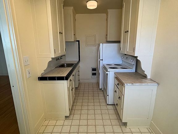 5th image of 921 1st Ave W APT 201