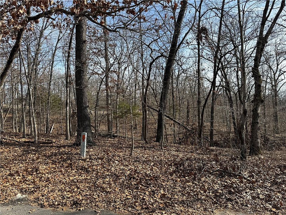 1st image of Lynton Ln #3
