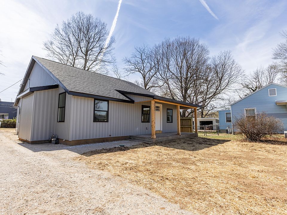 1st image of 1220 E University Street