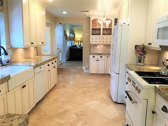 2nd image of 22024 Lopez St