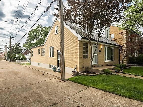 5th image of 4733 Vienna Ave