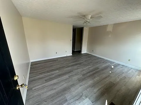 206 Pleasant Valley Rd — Photo 1