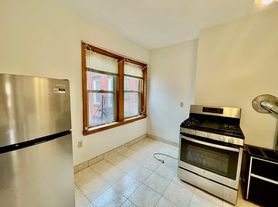 25 Sheafe St