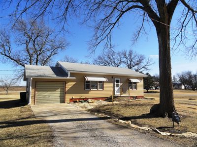 318 Sycamore St, Cottonwood Falls, KS, 66845