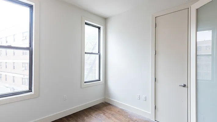 Rented by Nooklyn NYC LLC | media 6