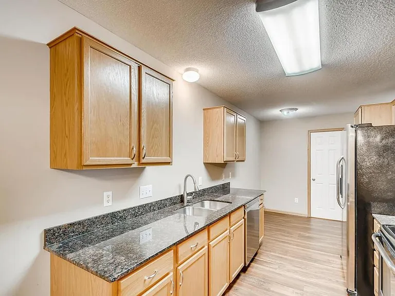 13835 Edgewood Ave — Photo 5