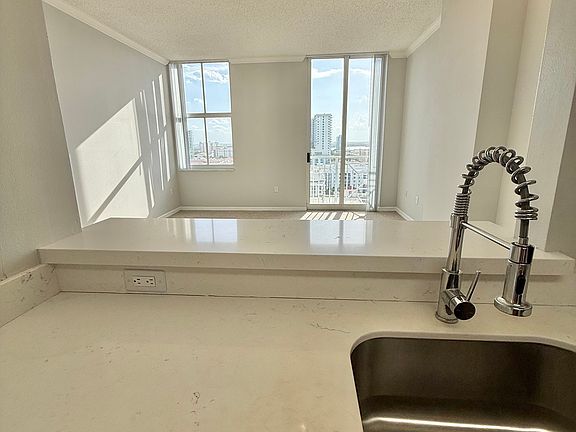 3rd image of 255 Evernia St APT 1513